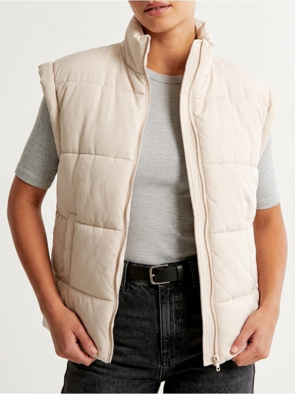 DOKOTOO Womens Puffer Vest Jacket Beige Full Zip Sleeveless Quilted Size L NWT